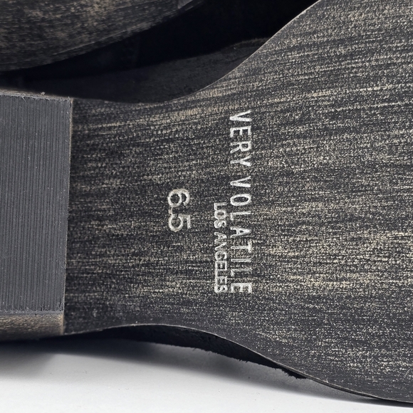 Very Volatile Bandit Booties, Black Suede, Women's 6.5 - Picture 13 of 16